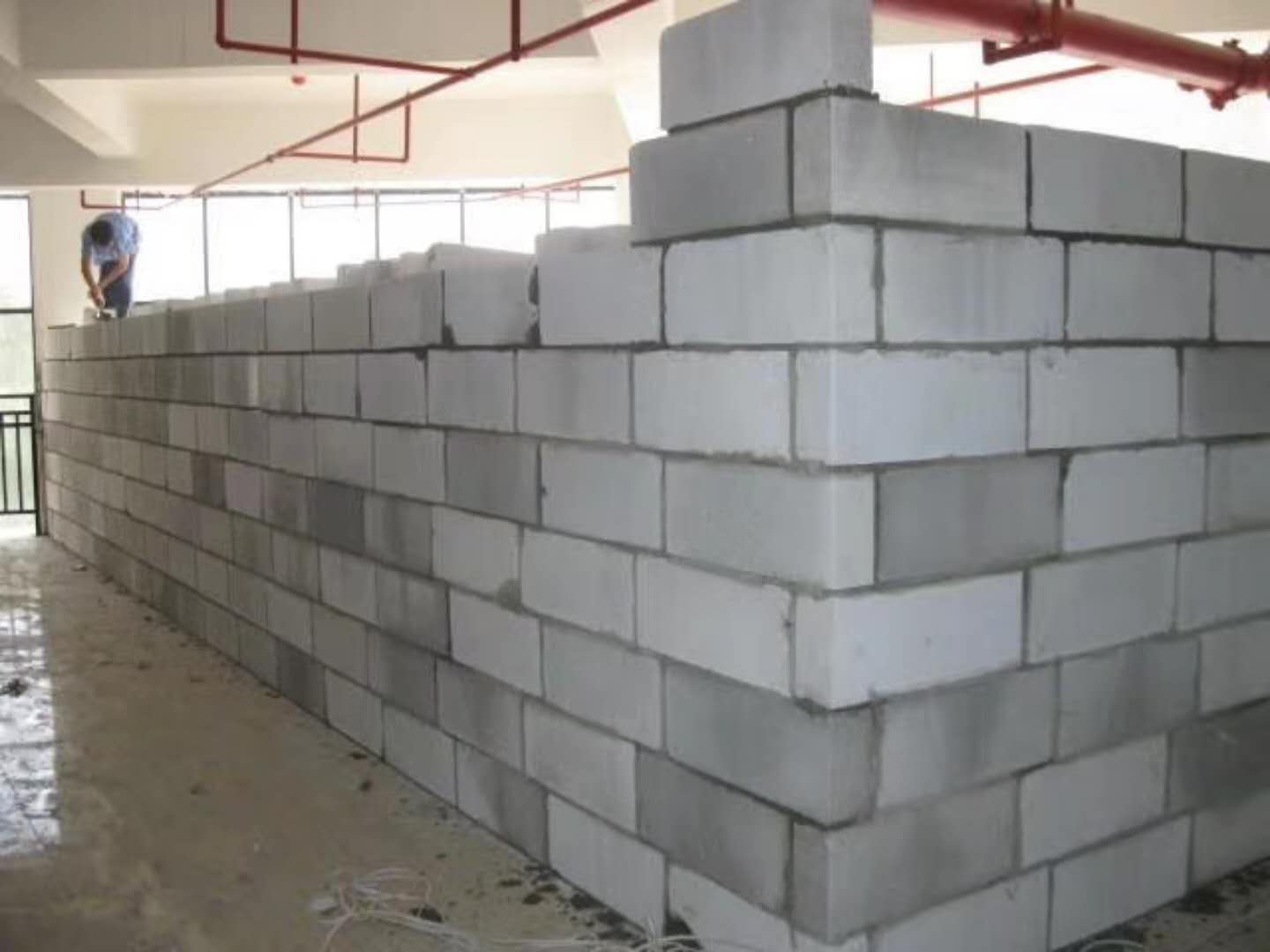 瓦房店蒸压加气混凝土砌块承重墙静力和抗震性能的研究